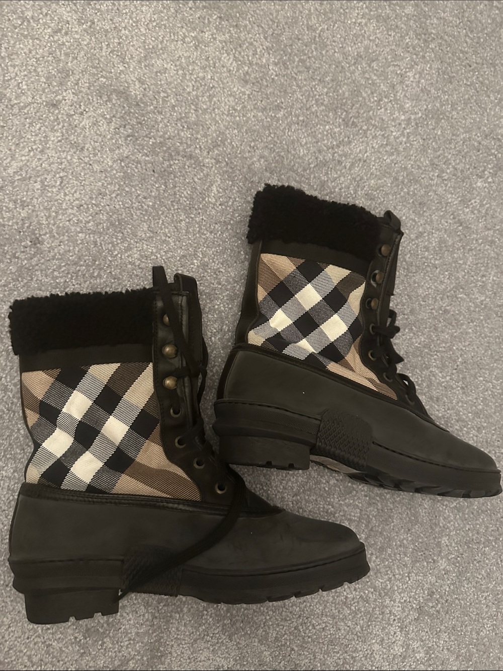 Burberry Plaid Lace-Up Women’s Winter Boots in Black and Tan